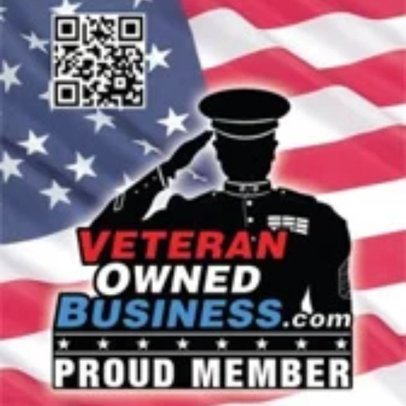 Hand-poured Honeycomb Beeswax Pillar - Picture 10 of 10